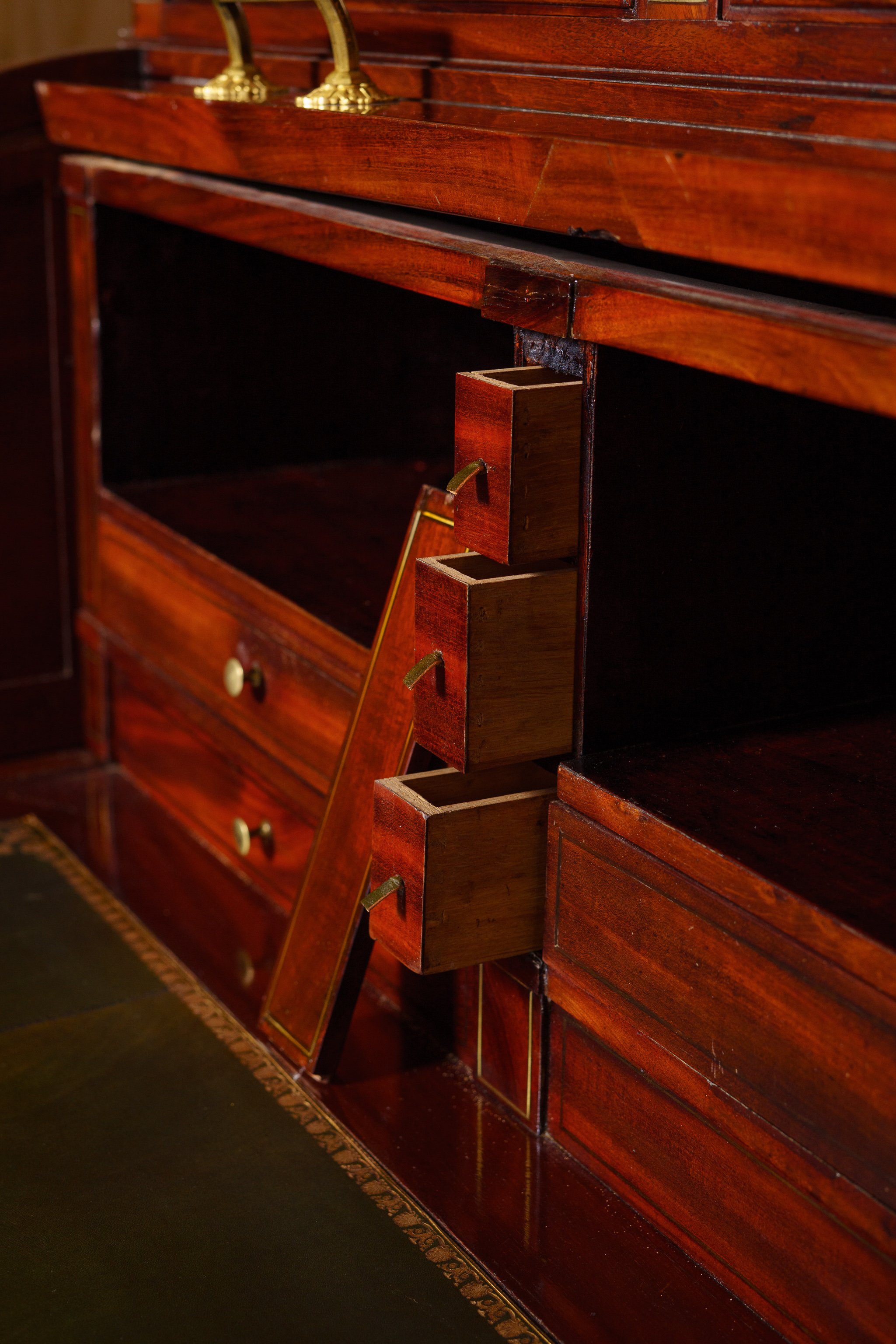 Myers and Monroe Roll top desk.JPG