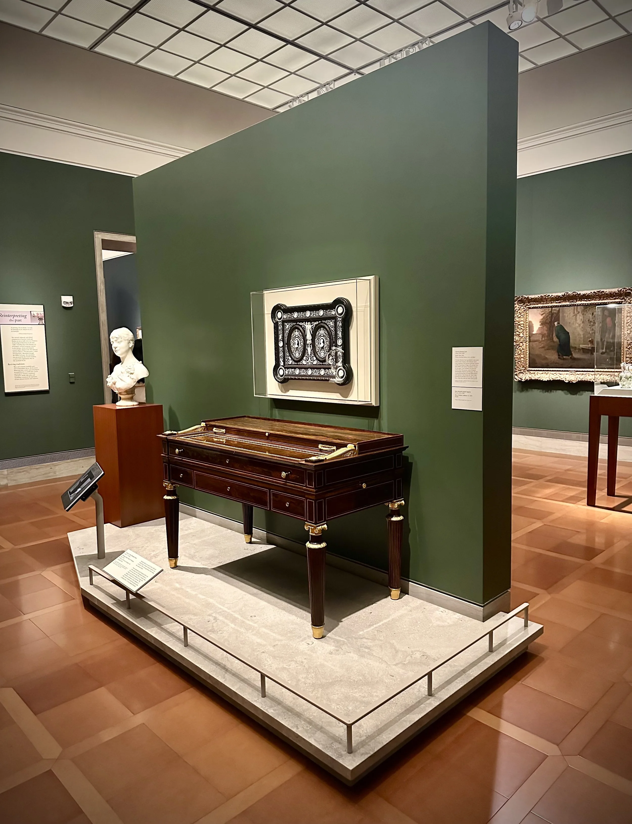 Table à la Tronchin Cole Myers Antiques.JPG