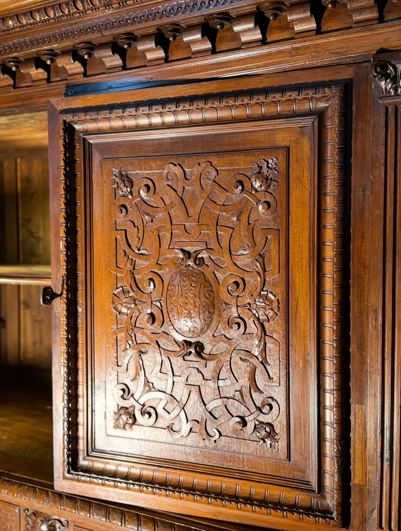 Renaissance carvings Myers and Monroe.jpg