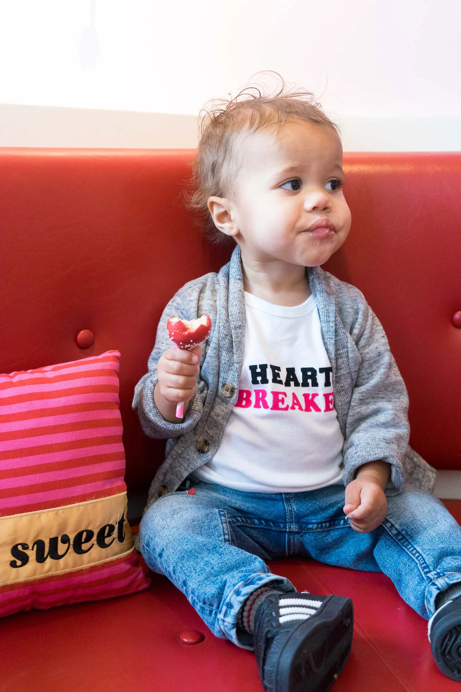 valentines-day-diy_toddler-style_pink-canery-10.jpg