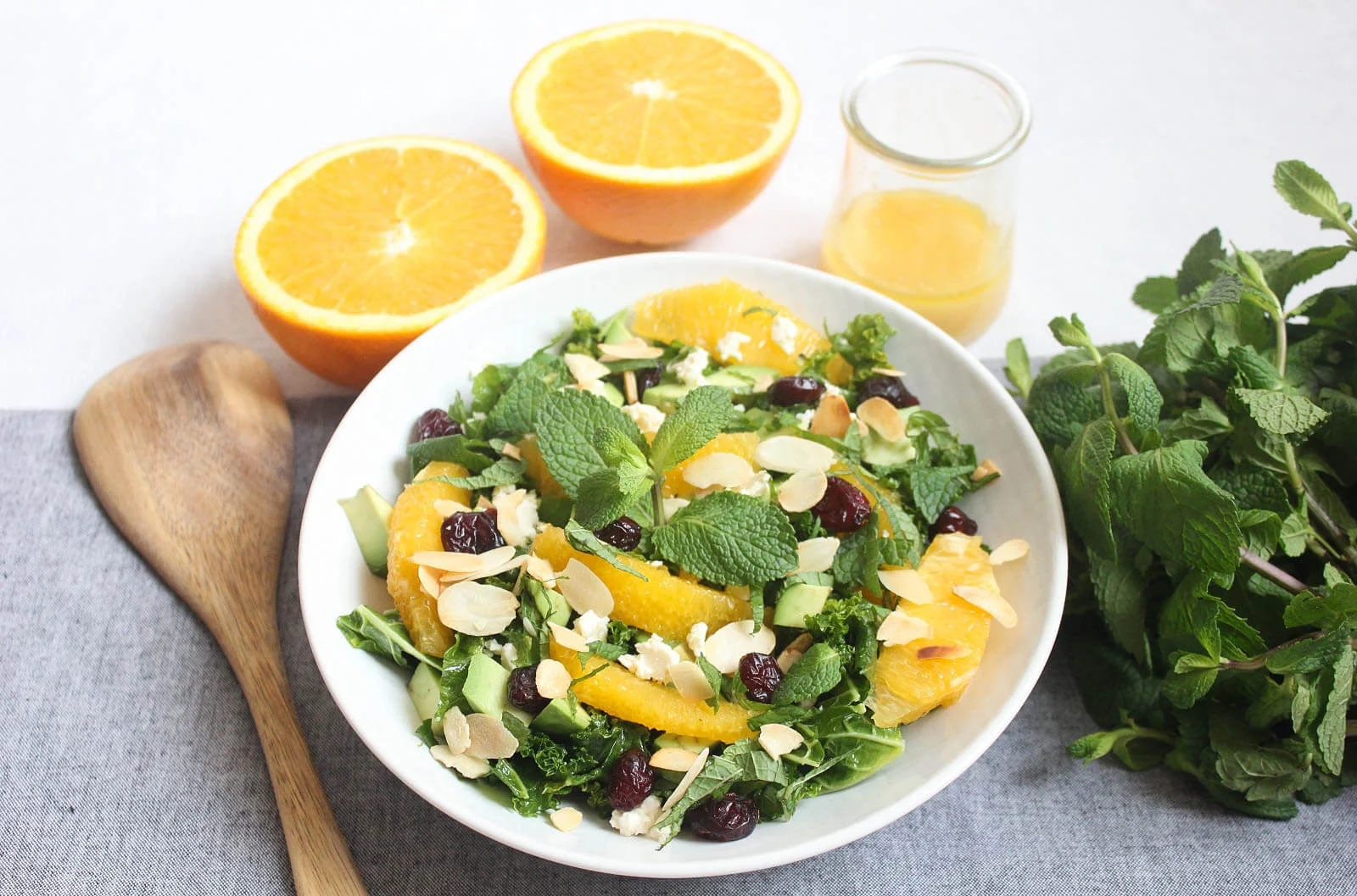Salade-kale-avocat-orange.jpg