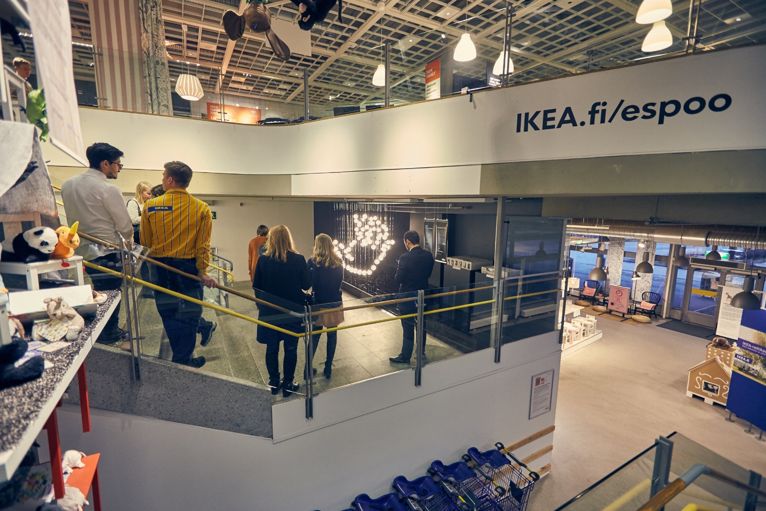 The purpose was to remind of the importance of energy and the rational use of light, and inspire people to live a more sustainable everyday life at home.