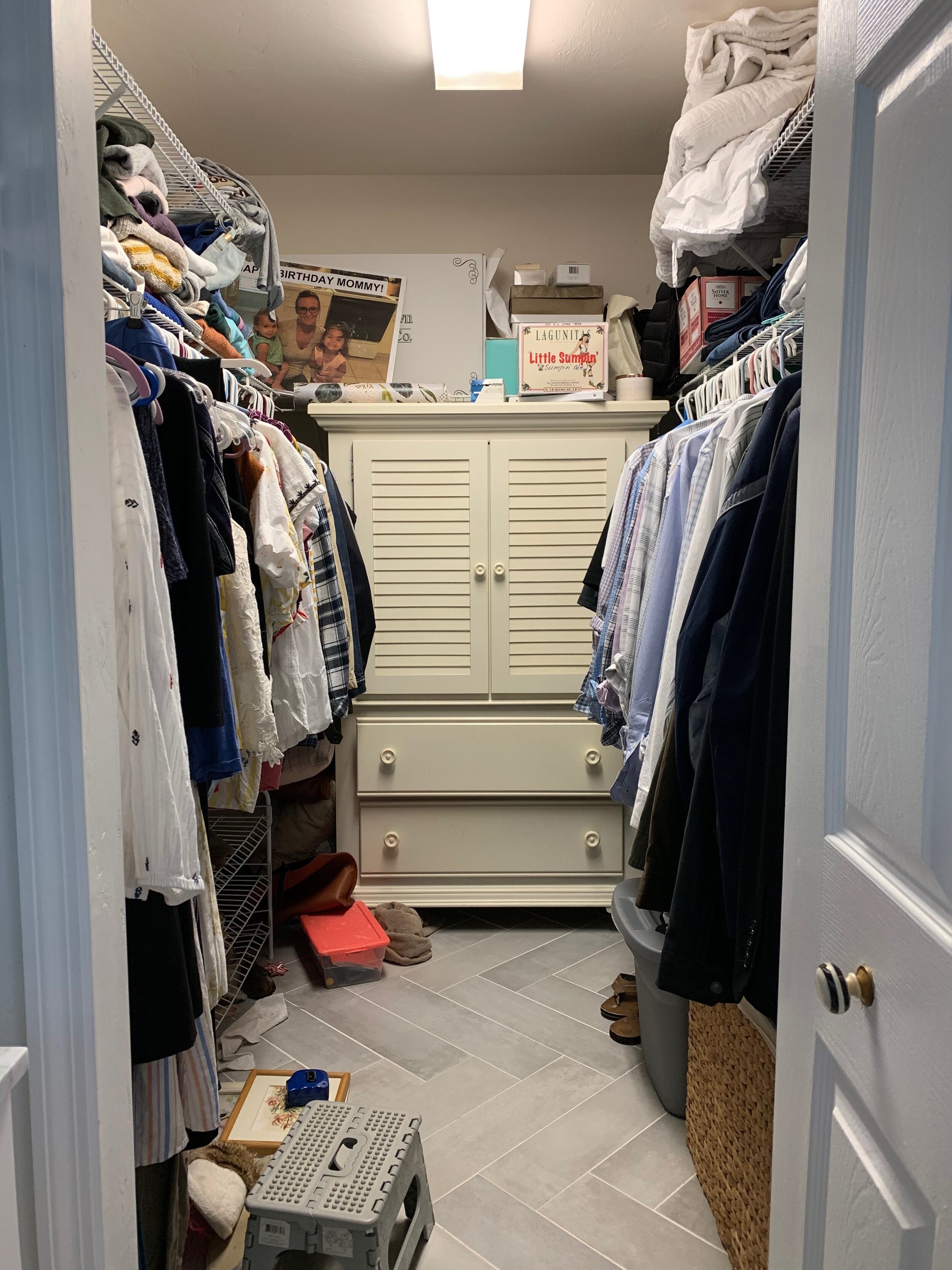 How to Build a Walk-in Closet Organizer From Scratch!