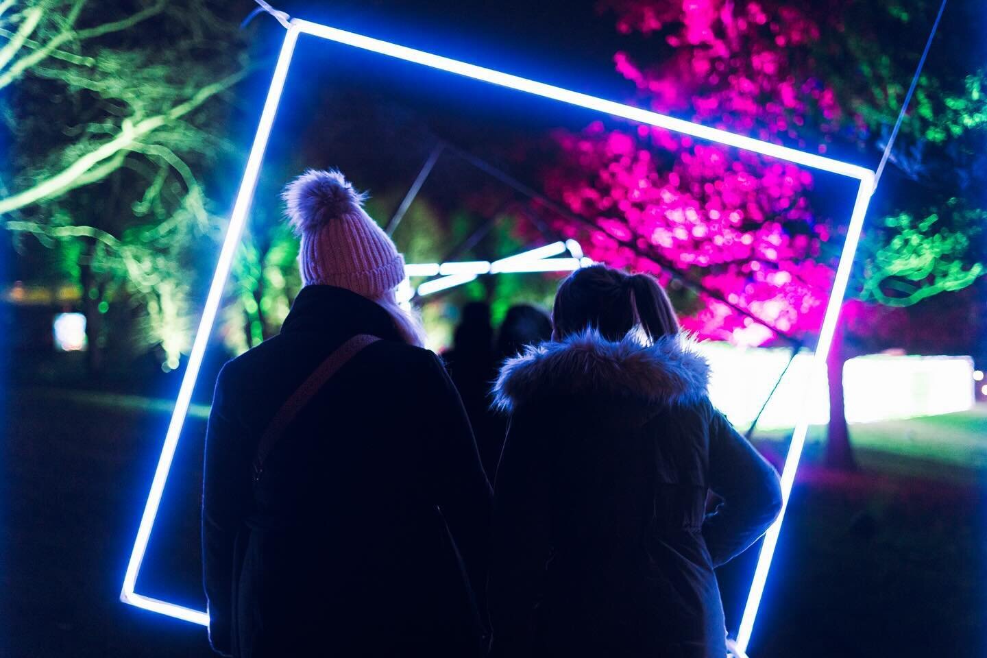 Talking trees, fairies, magical light tunnels and colourful fountains 🧚🏼&zwj;♀️🌟 every day for the month of December, from 5pm, Colchester Castle Park comes alive with all the colours of the rainbow 🌈 Enlightened it is a trully beautiful, one of 