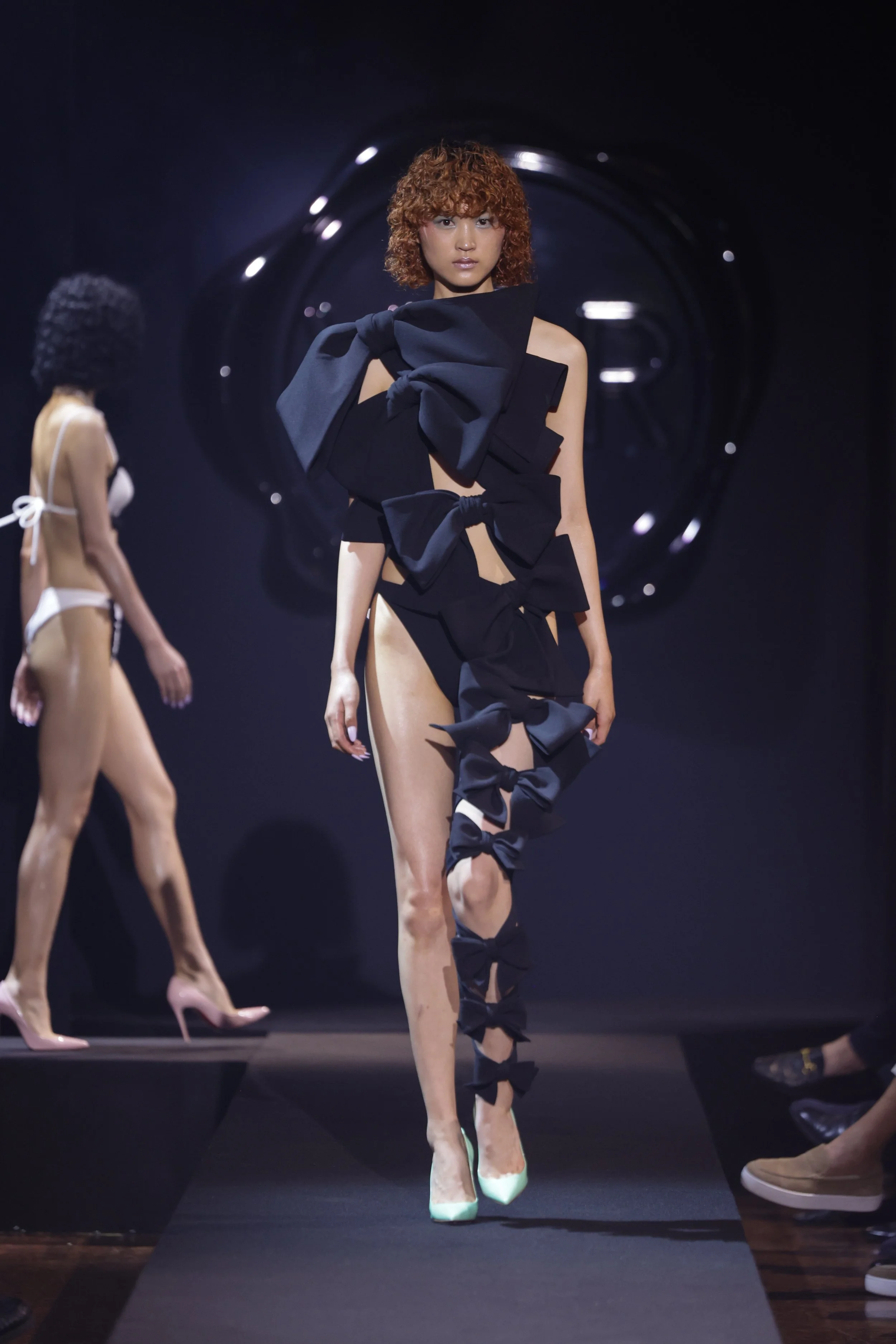Viktor&Rolf Haute Couture AW23 - Look 9.JPG