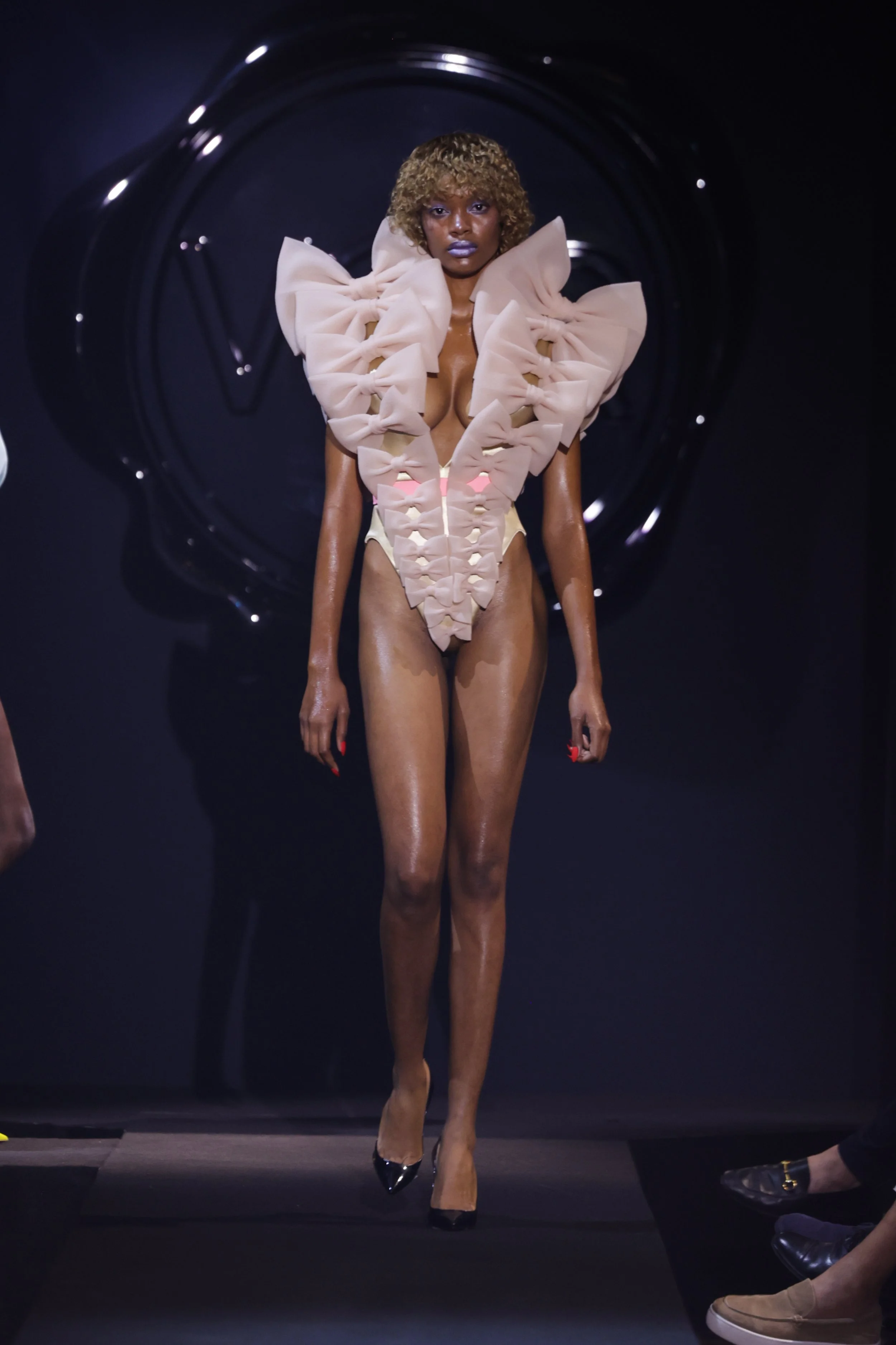 Viktor&Rolf Haute Couture AW23 - Look 8.JPG