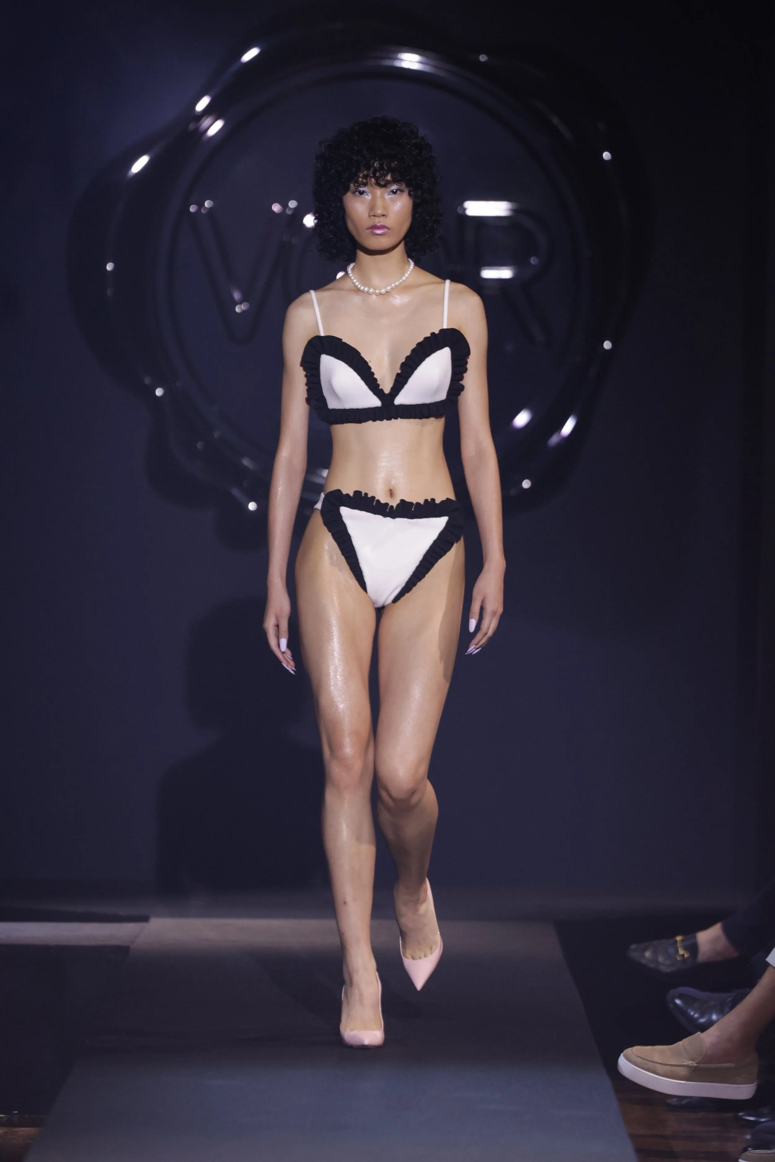 Viktor&Rolf Haute Couture AW23 - Look 6.JPG