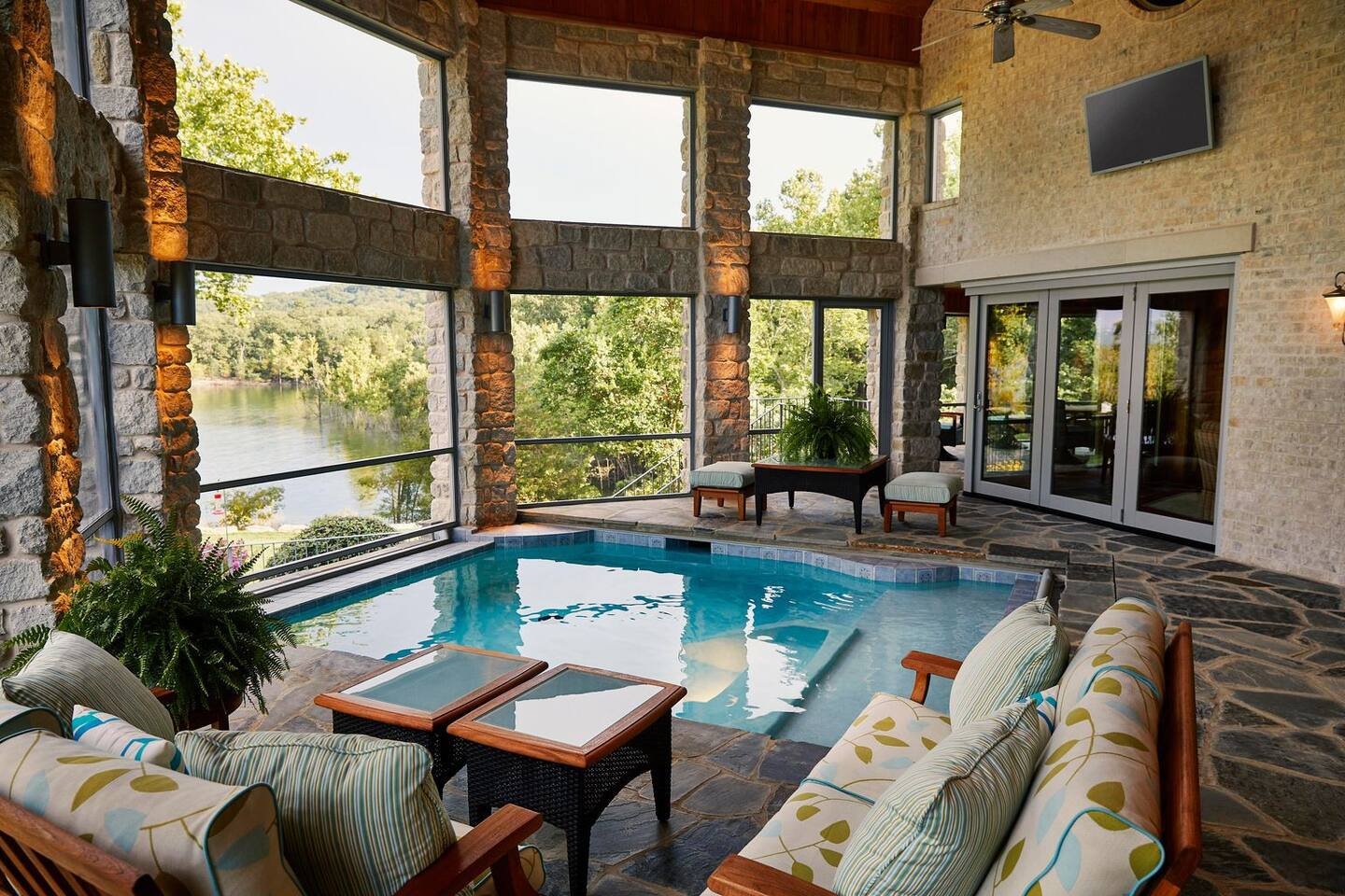 Tucker's Cove - Indoor Pool