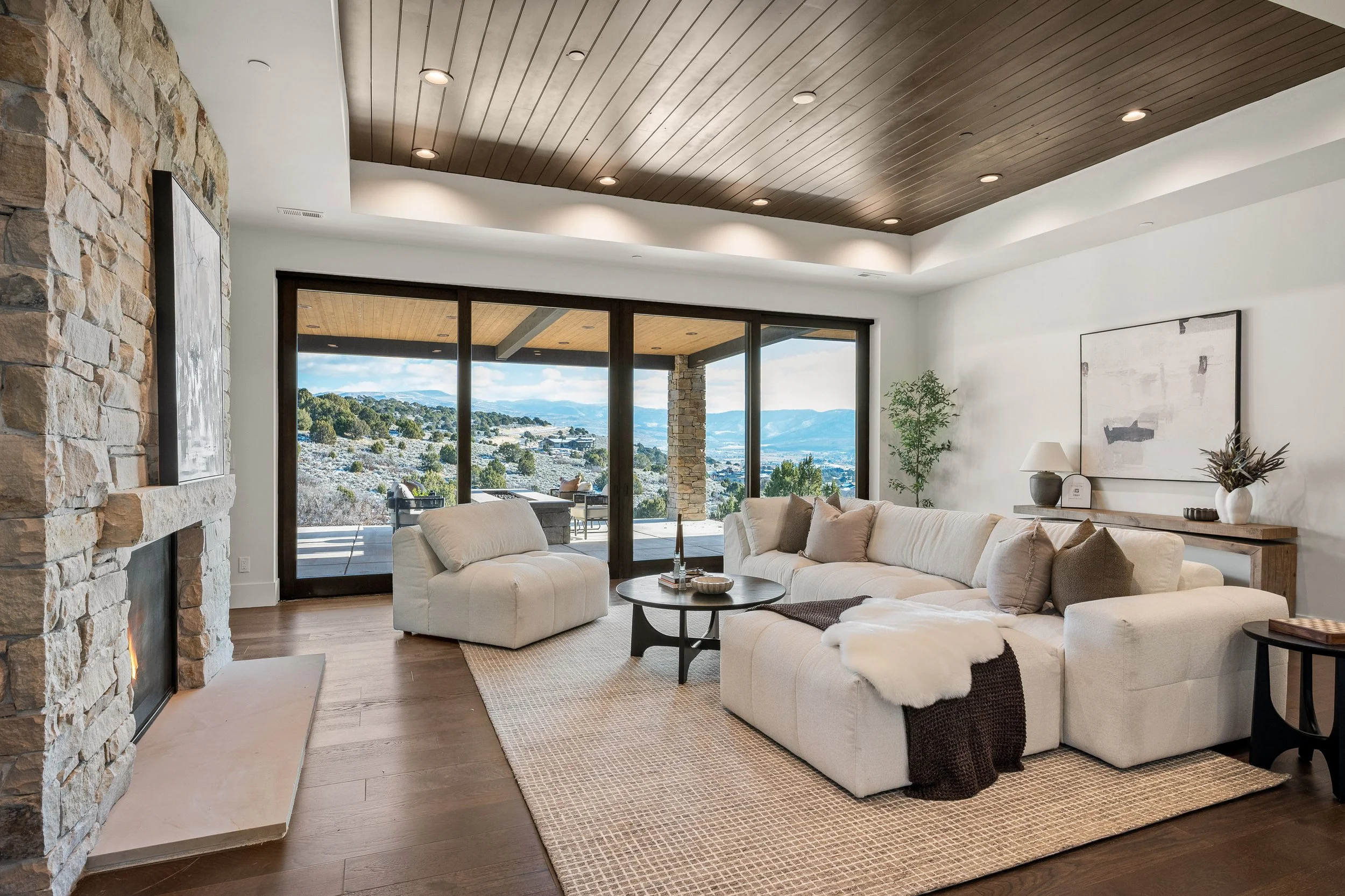 Luxury great room with mountain views in Red Ledges, Utah