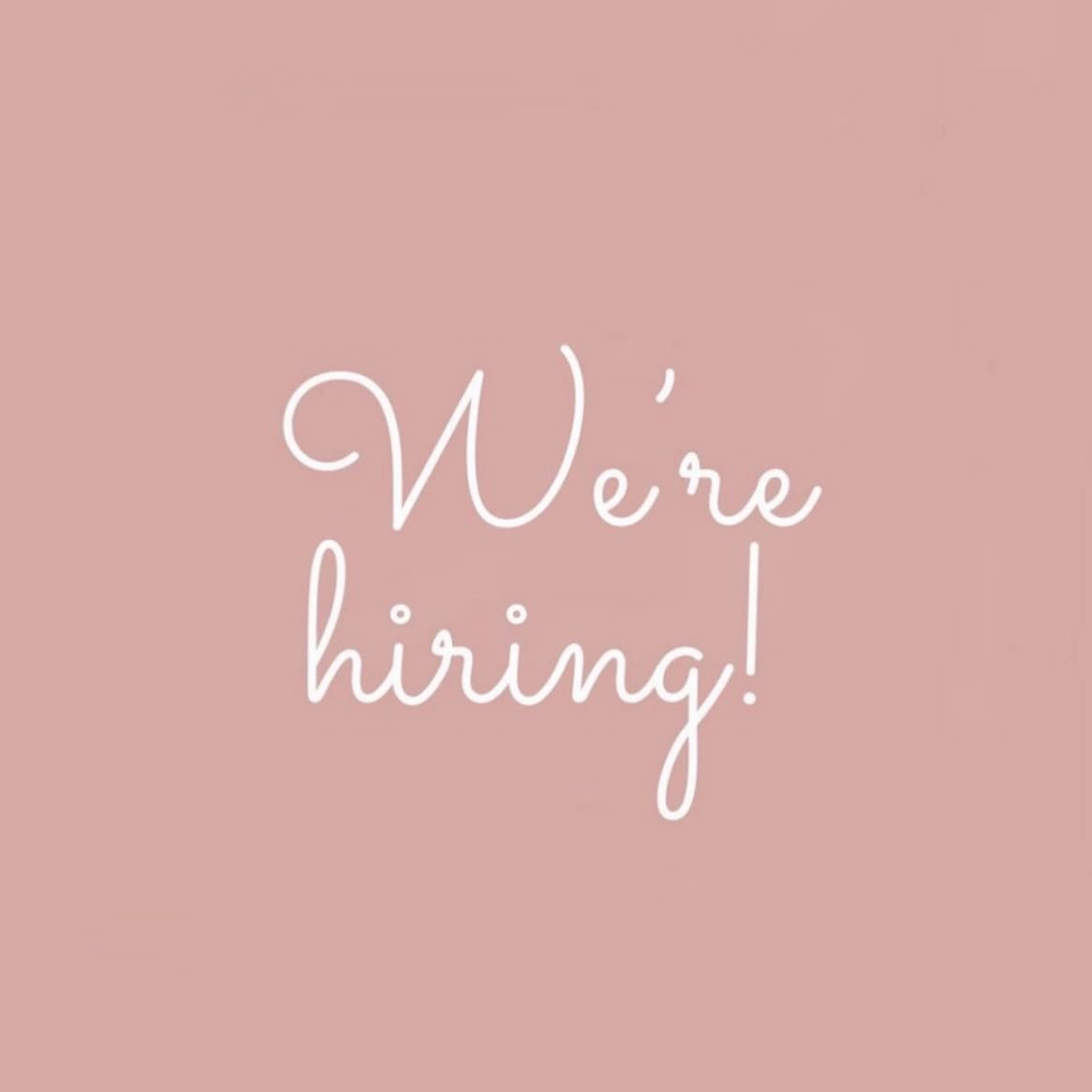 Our team is growing again!! We are looking to hire someone amazing with evening and weekend availability!
To apply send your resume to info@luxetanning.ca 🤍
