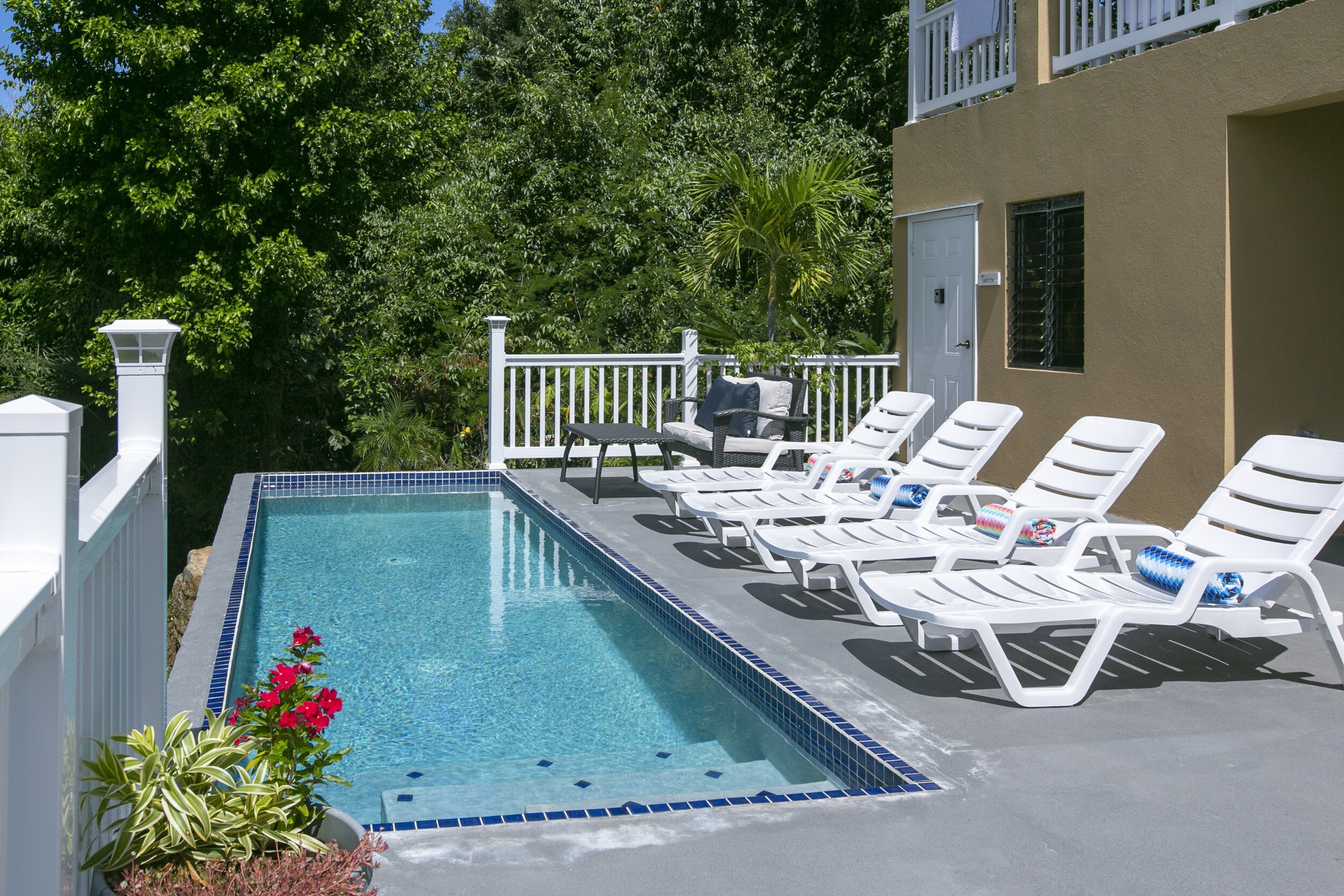 Shared Pool Deck