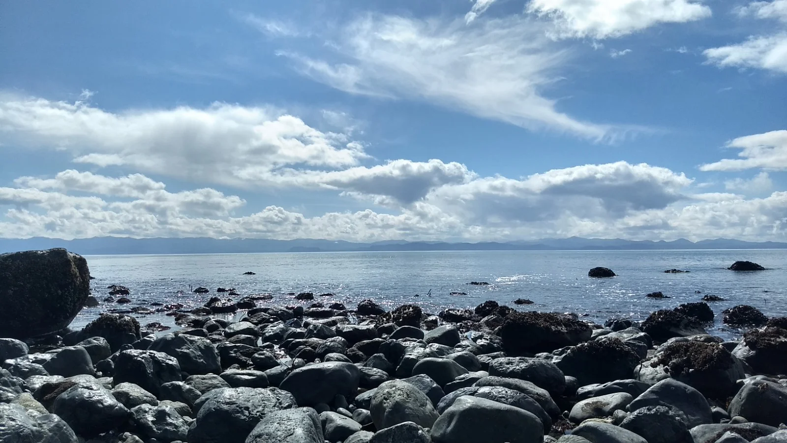 Rockybeach.jpg