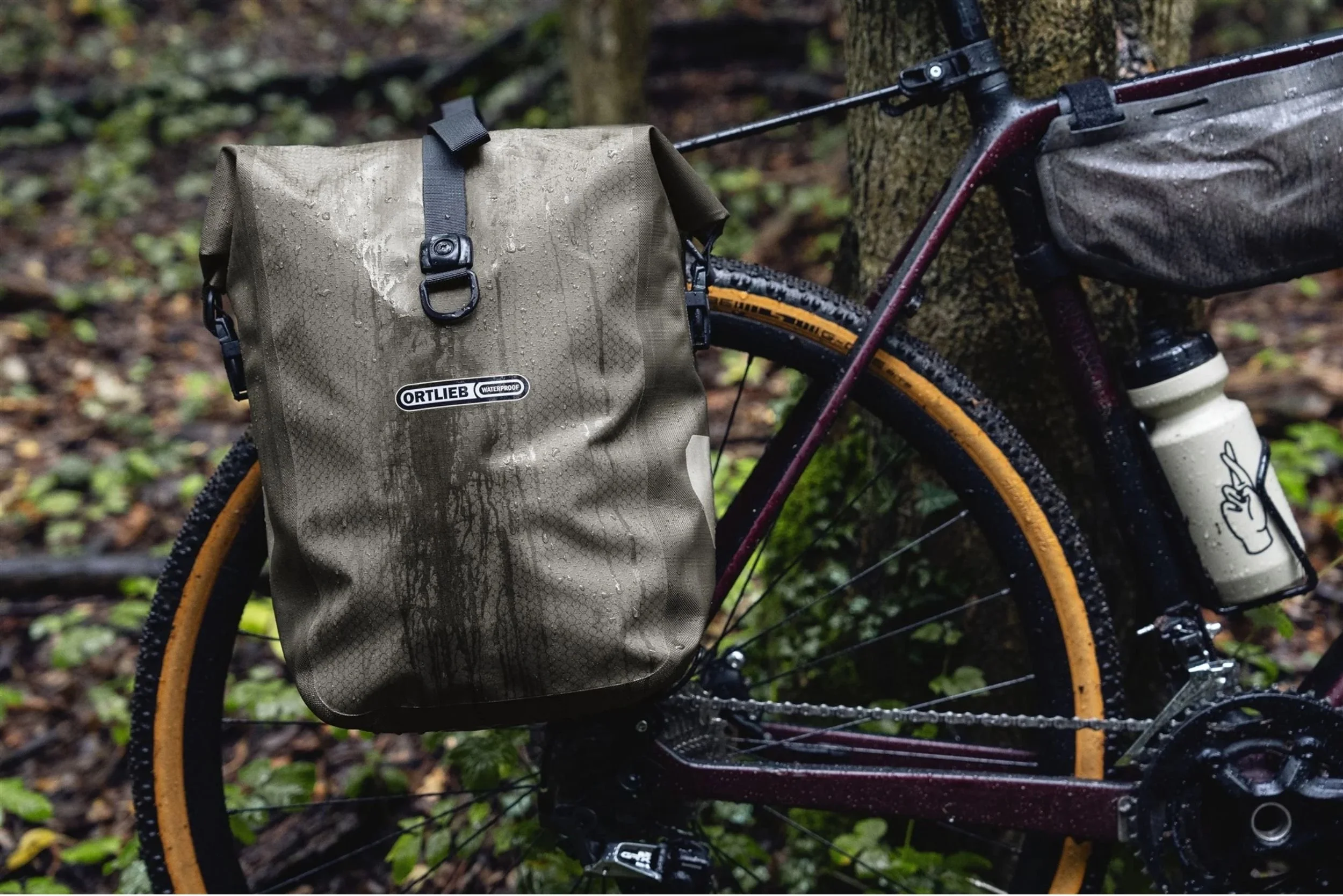 ciclo-ebikes.com_accessories_ORTLIEB_gravel-pack(11).jpg
