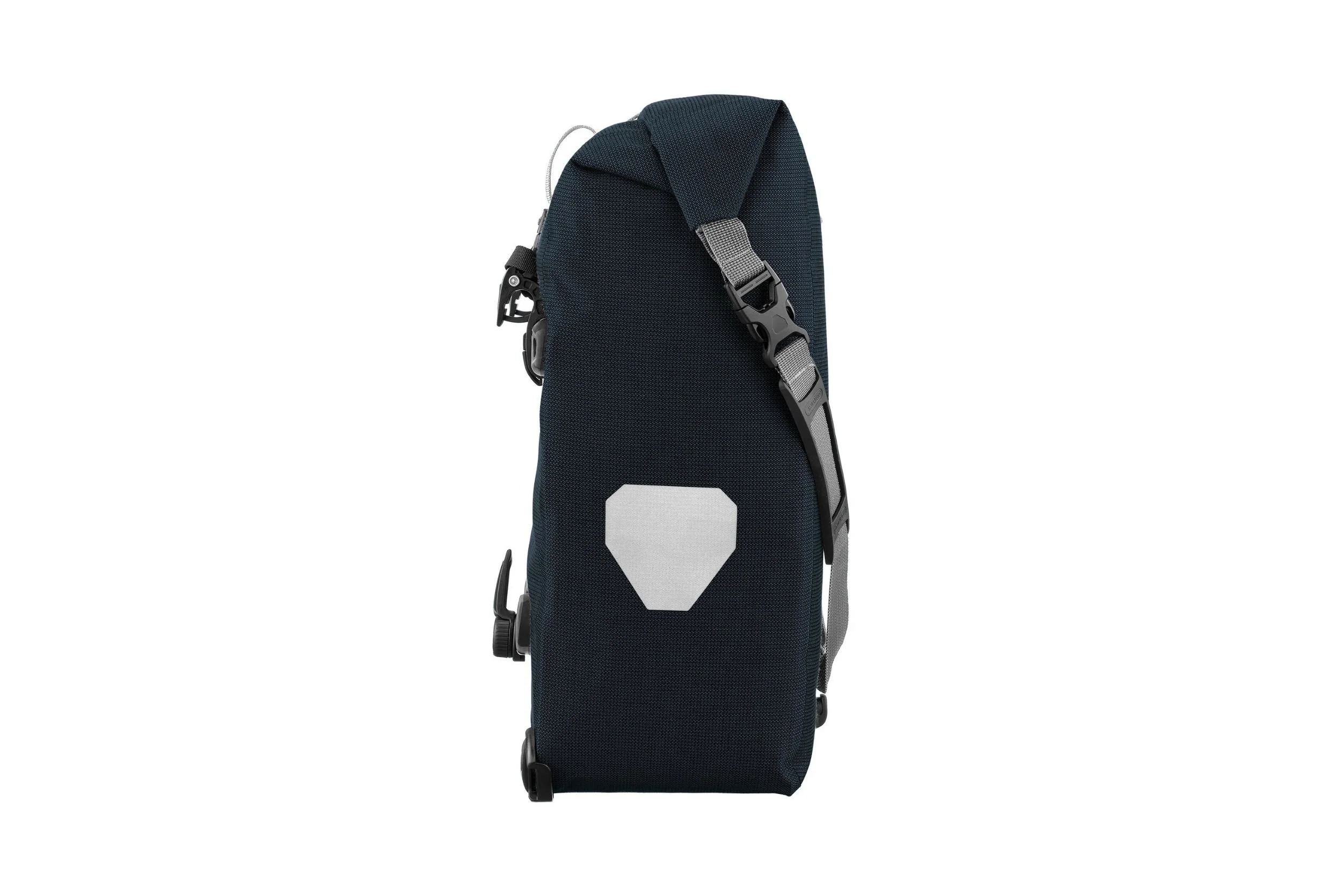 ciclo-ebikes.com_accessories_ORTLIEB_Back-Roller Urban Line(7).jpg