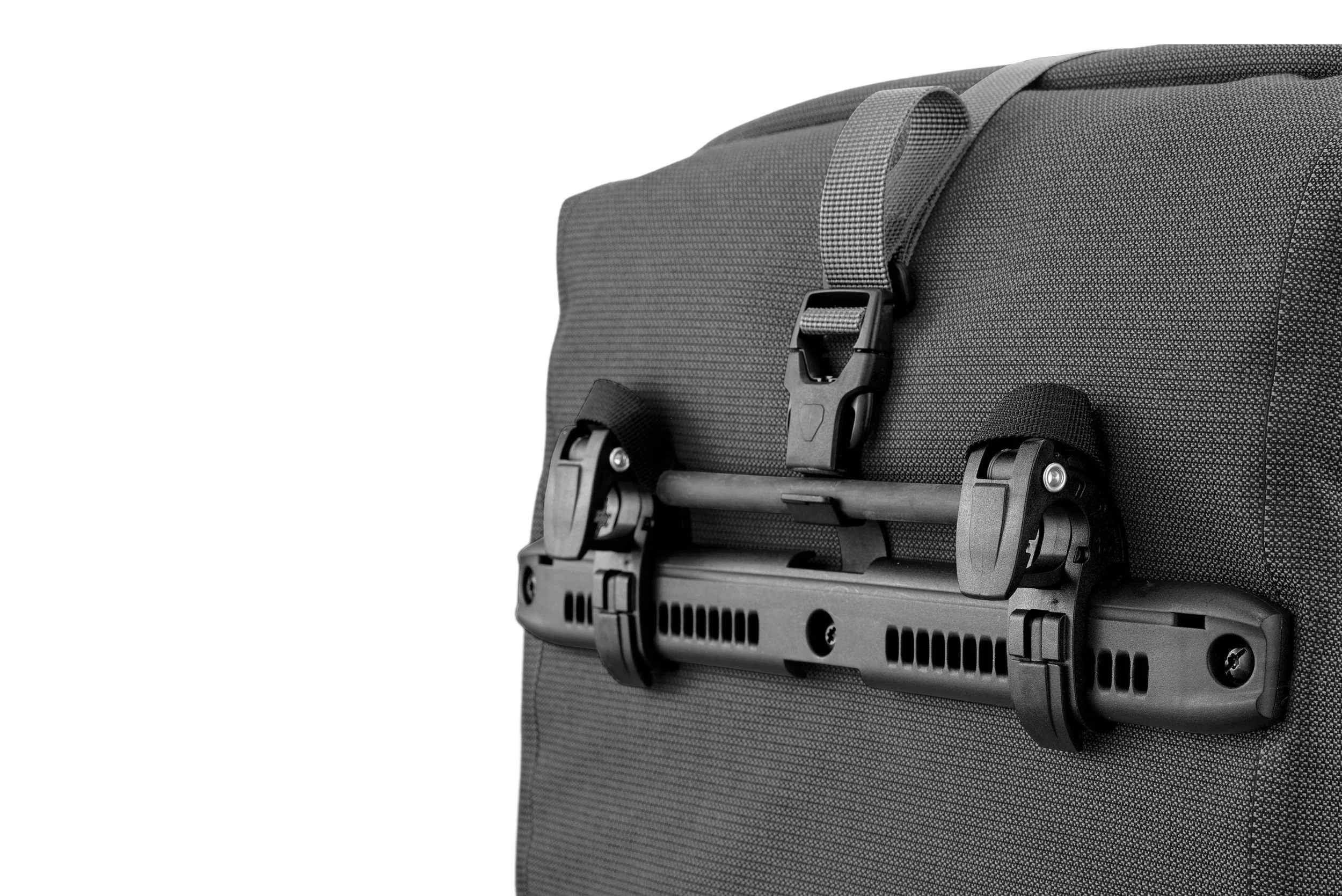 ciclo-ebikes.com_accessories_ORTLIEB_Back-Roller Urban Line(18).jpg