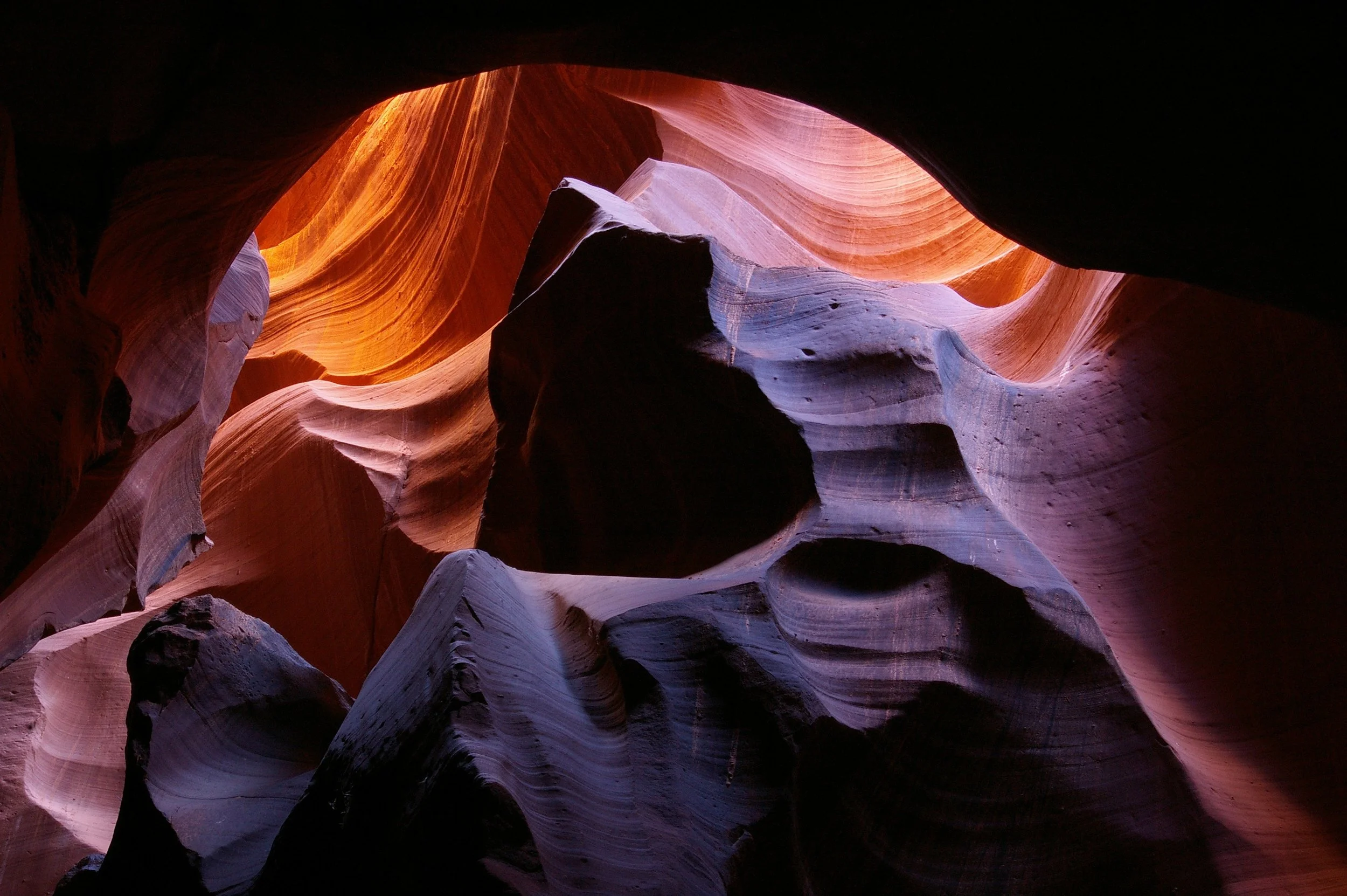 antelope-canyon-canyon-desert-155008.jpg
