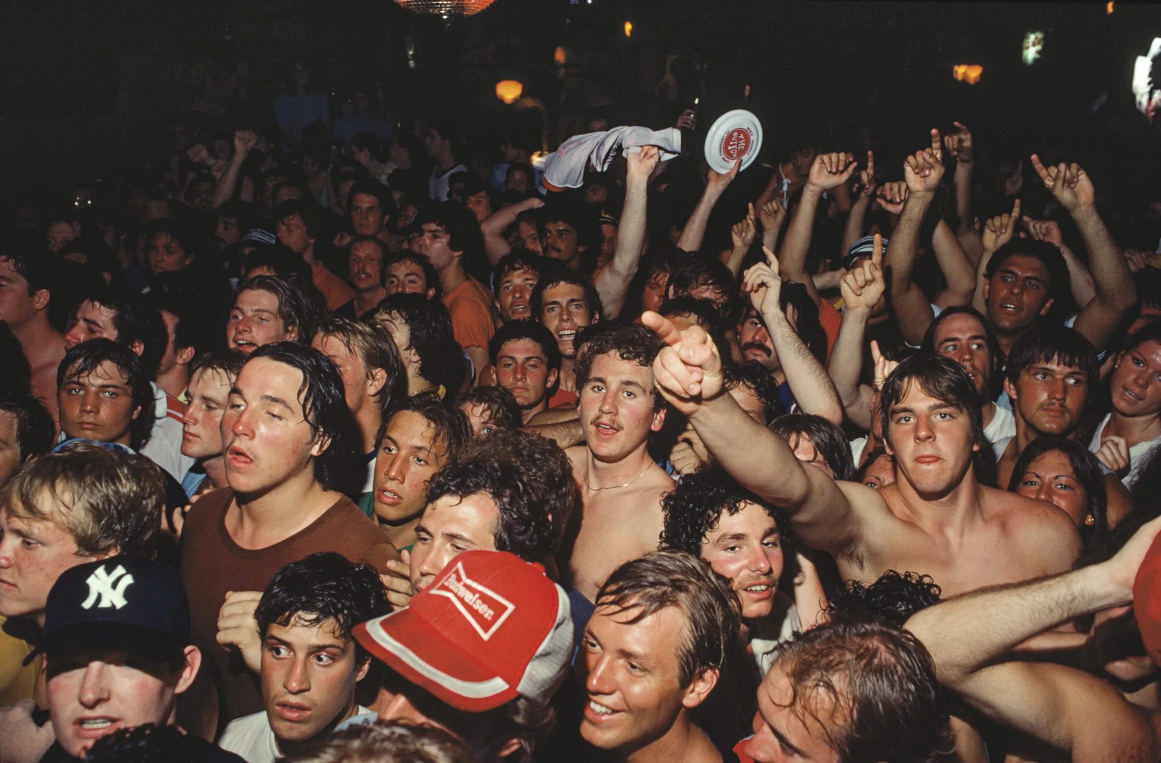 Spring Break at "The Button" | Vacaciones de primavera en "The Button," Ft. Lauderdale