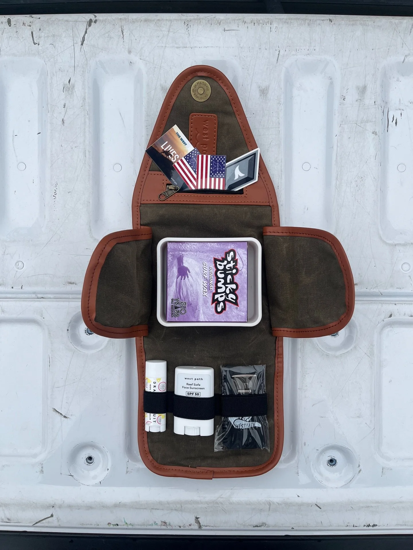 Happy Friday 👉 Swipe for some BTS

Avaylen makes elevated coastal-inspired western tees built for beaches and backroads⚡️ Gear up on Avaylen.com
. 
.
.
#avaylen #socalcountry #countrymusic #westernwear #coastalcountry