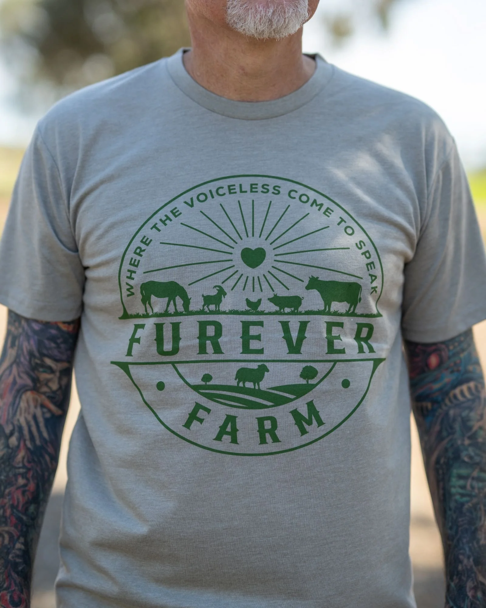 t-shirt grey close up.jpg