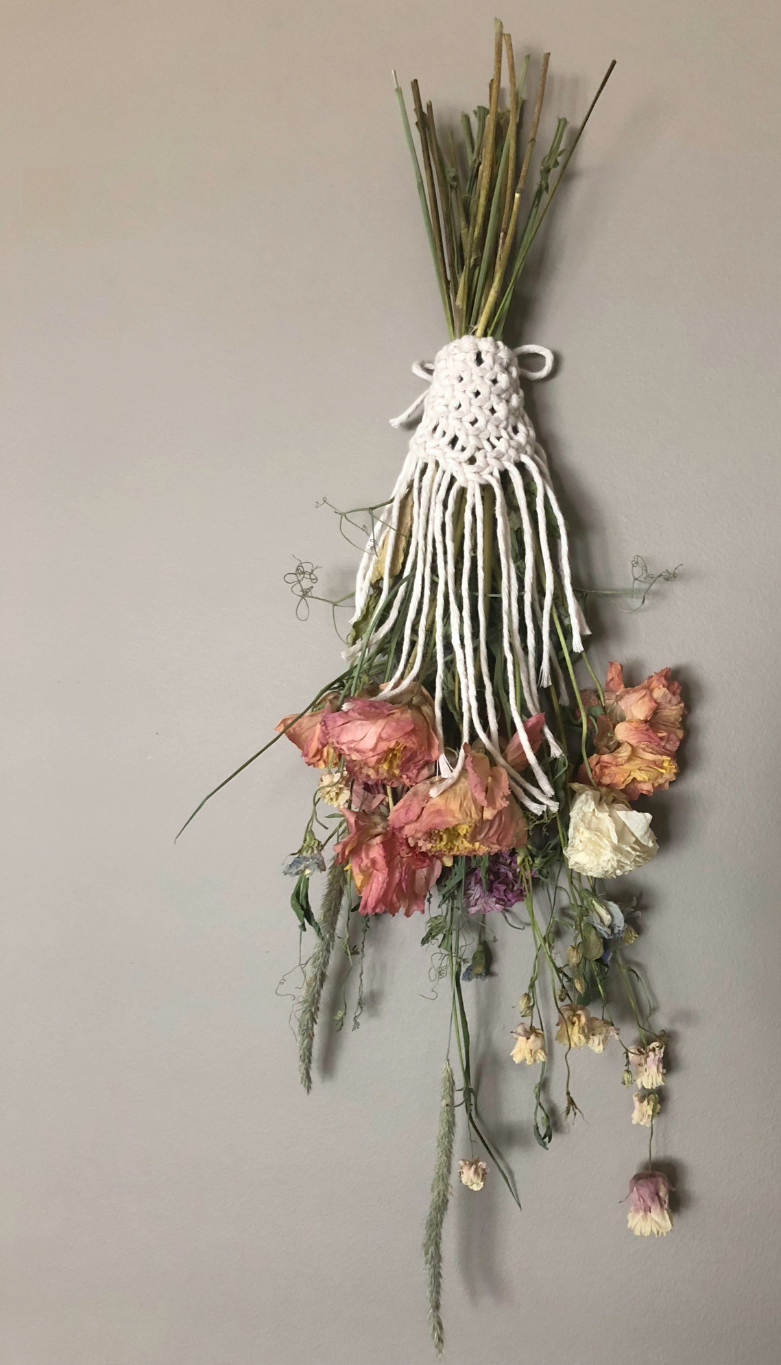  Sweet little bouquet wrap made to enhance these local dried flowers - currently lives in my living room 