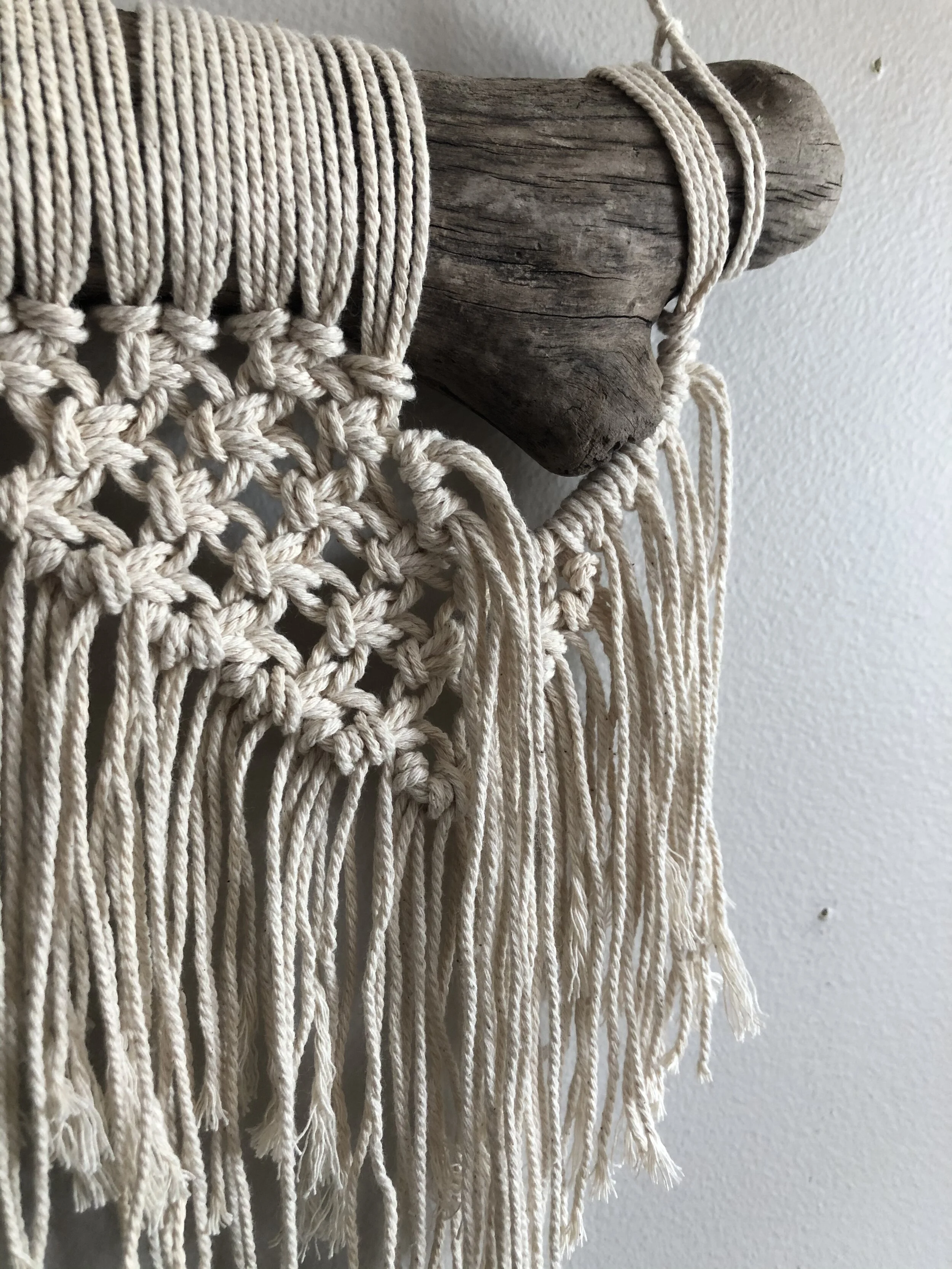 85450655-E161-4DD9-AF11-33A4D9115E3F