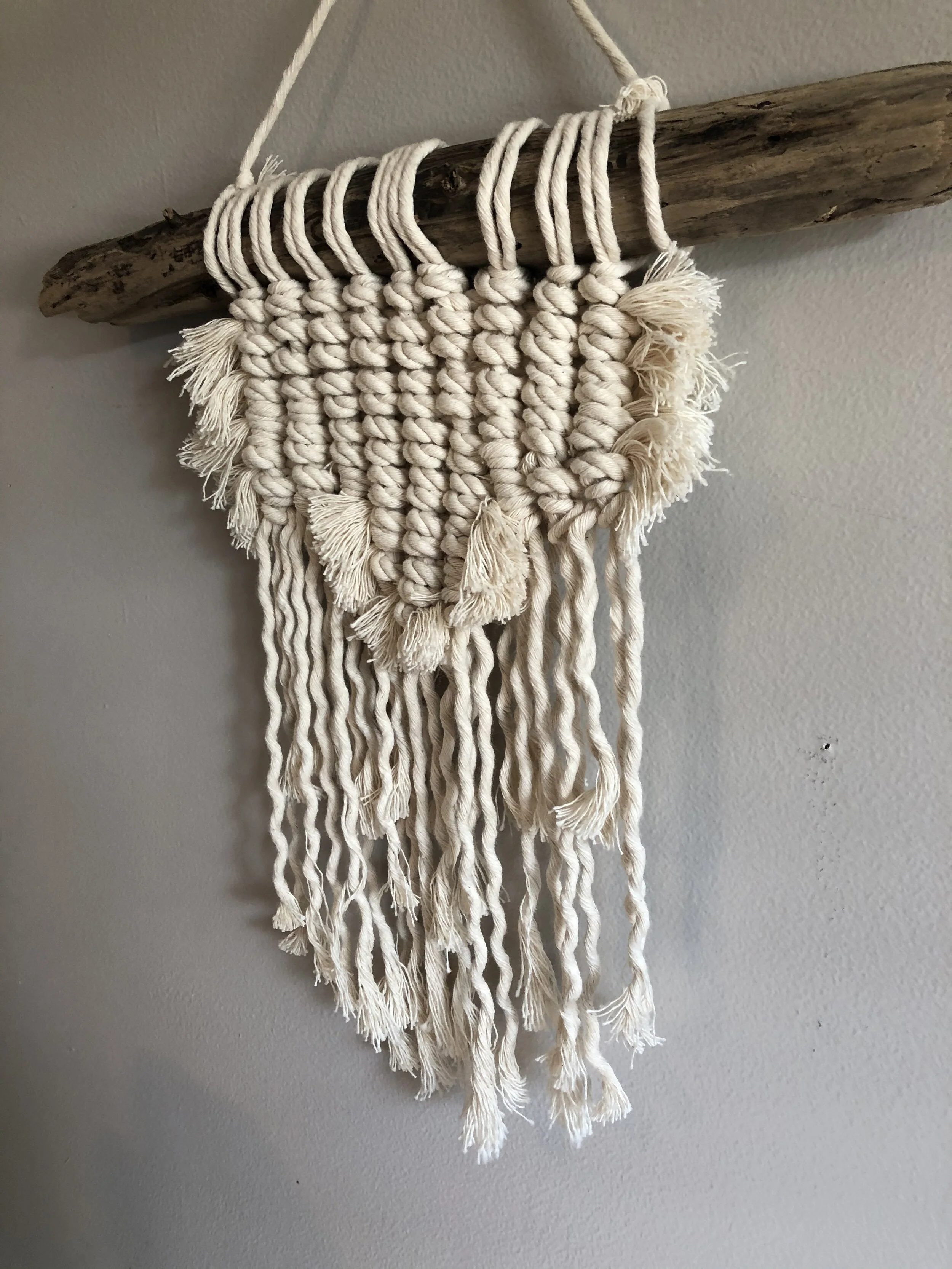 1577418A-2BC7-4FCF-AE5F-881BACE9C347