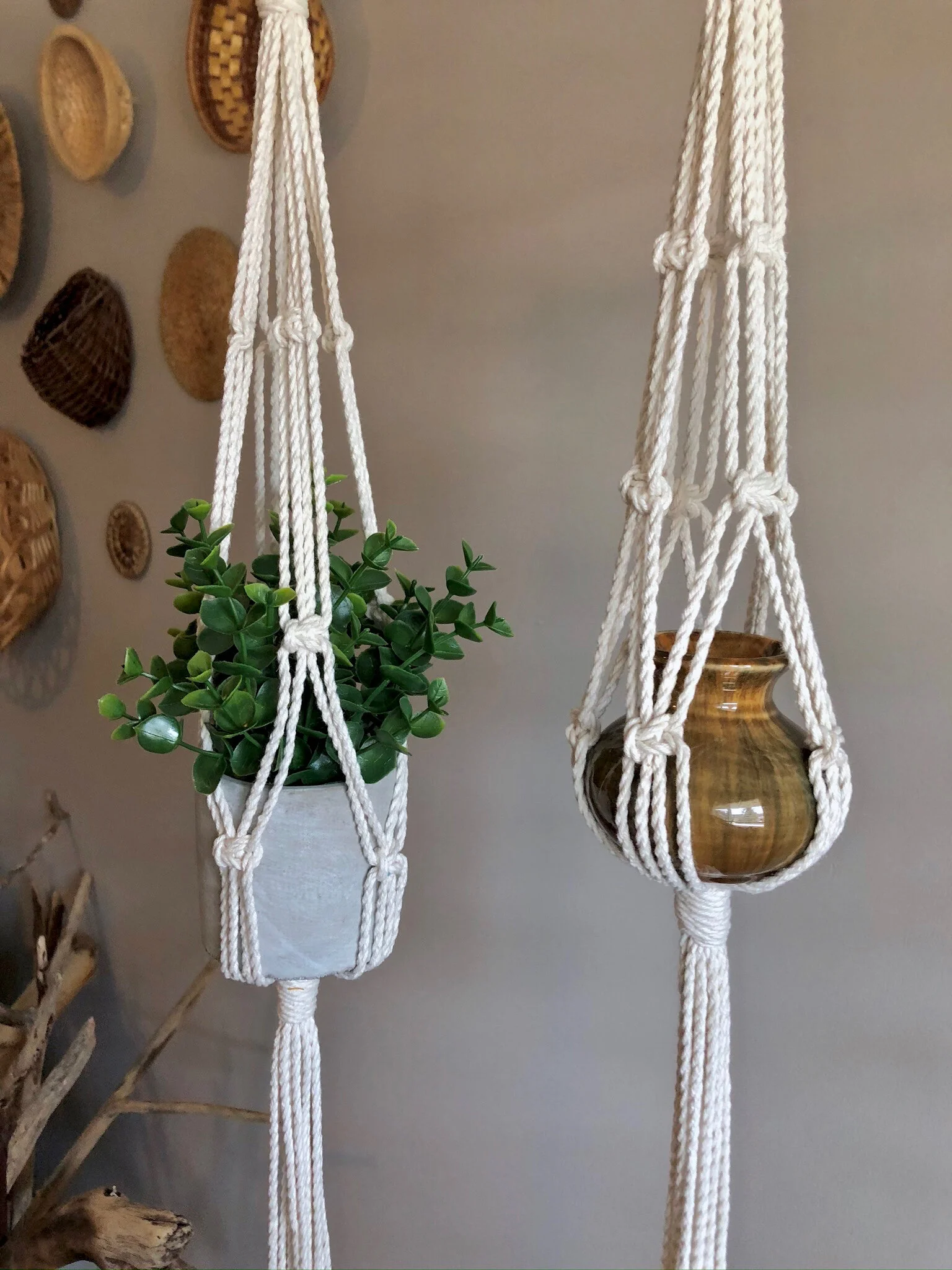 362B5AA1-5D9A-4D4F-9E66-3225FBAFB405