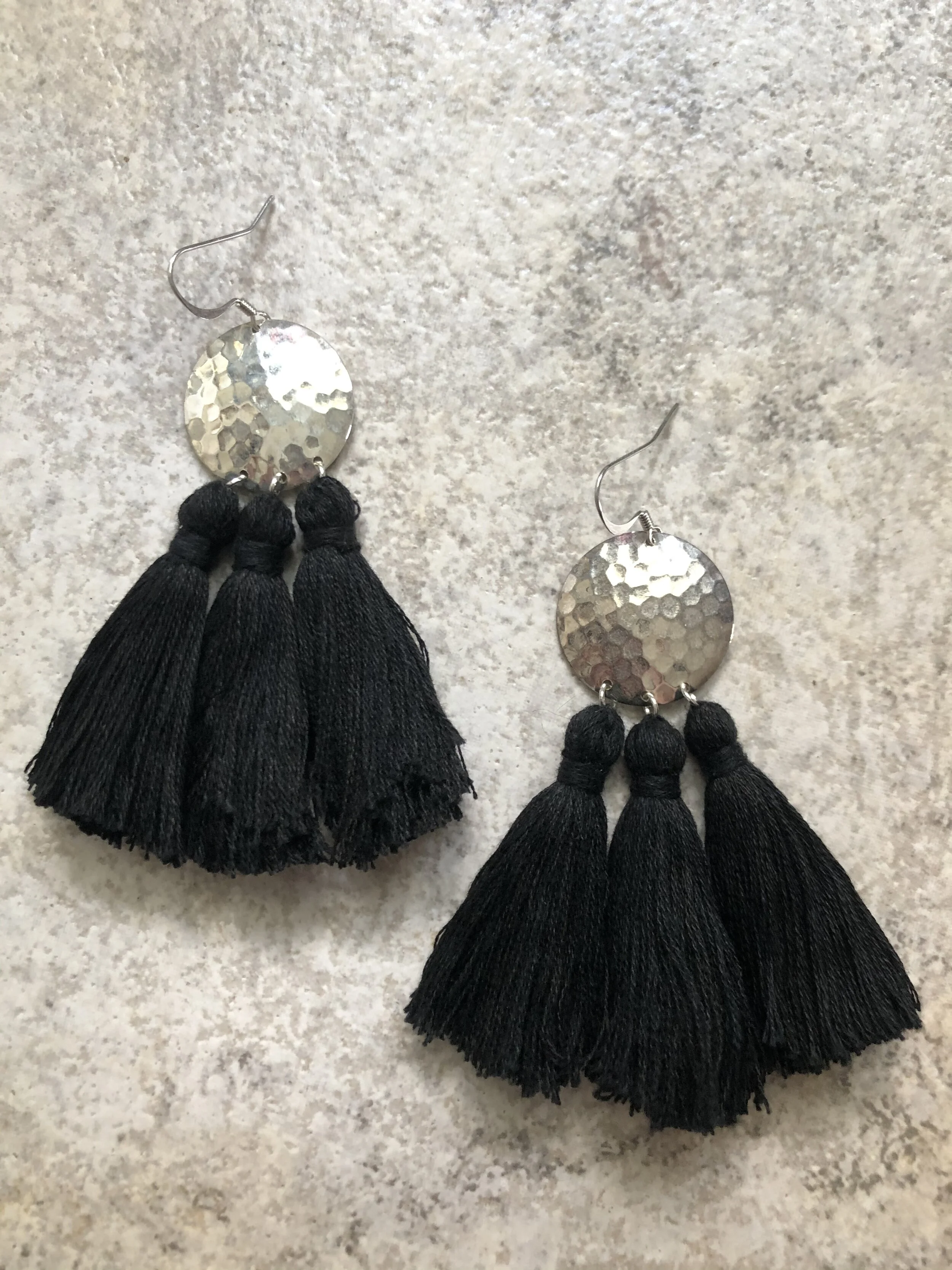 D3E483BB-3009-4603-AD52-1E6AA2C5D69C