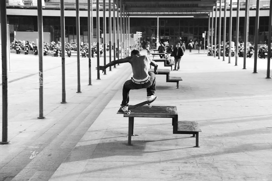 Oscar Gronbaek fs nose grind pop out by Andrea DoSouto.jpg