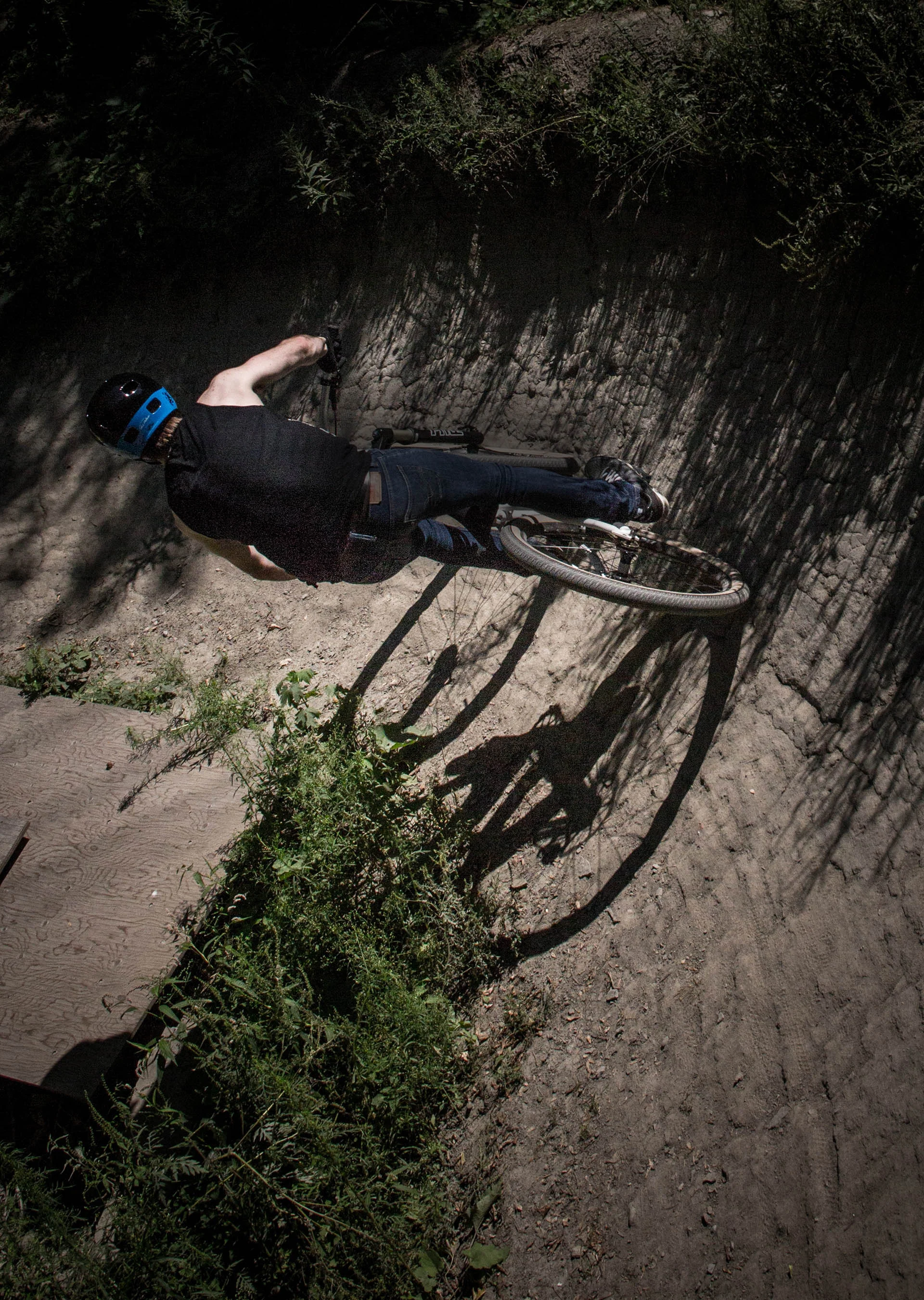 Ripping a berm at the Don dirt jumps. Photo by esteemed photographer. journalist, and friend, Mansoor Tanweer.