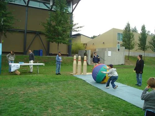 giantbowling.jpg