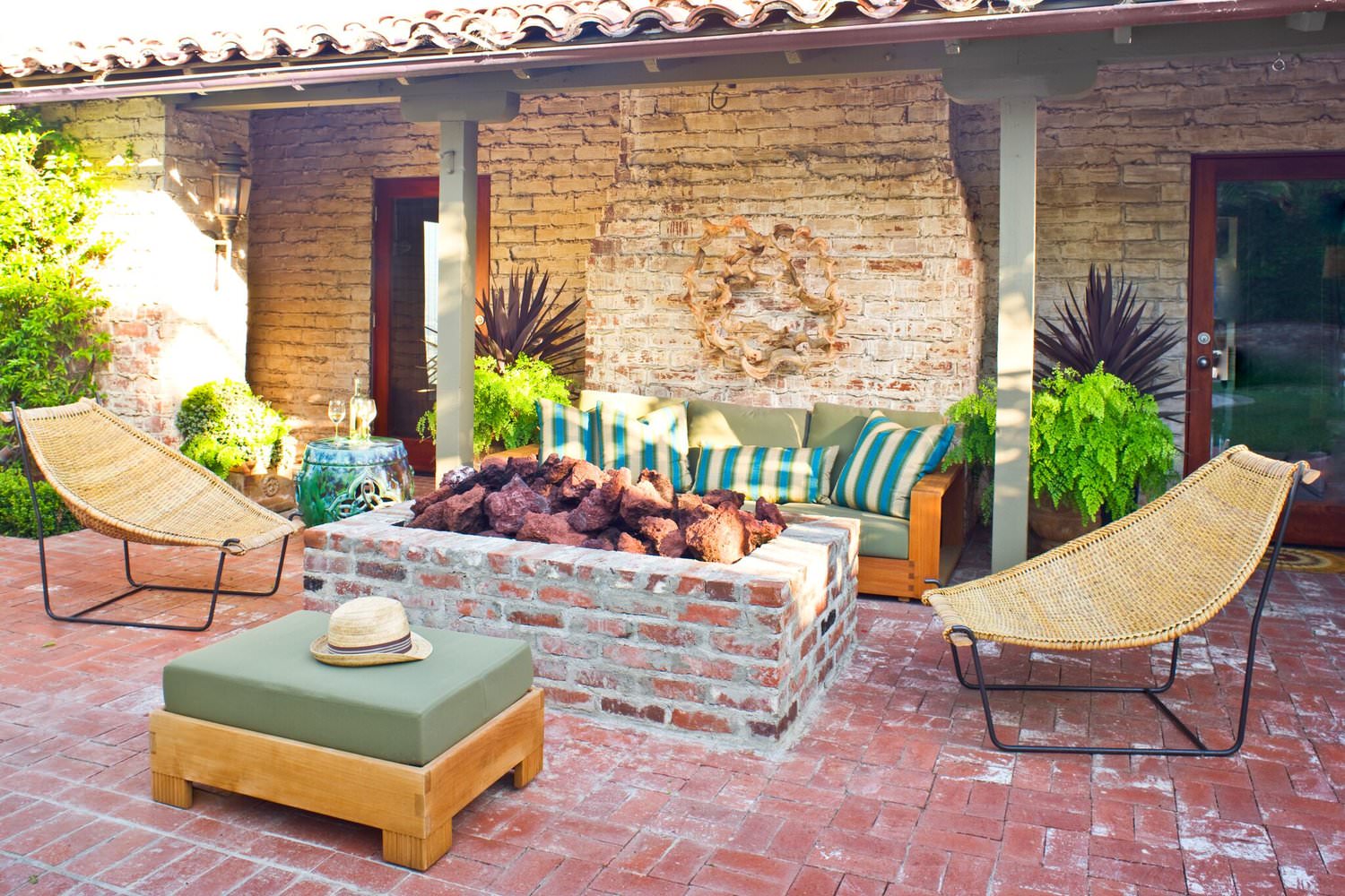 13+-+SEATING+BACKYARD_preview.jpeg