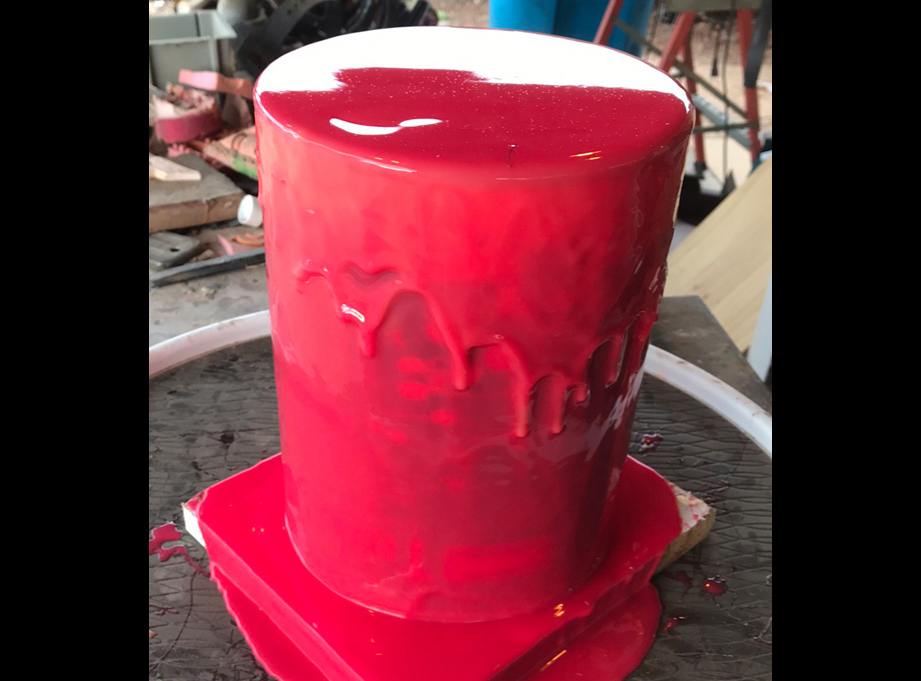 I made a mold of the original can.