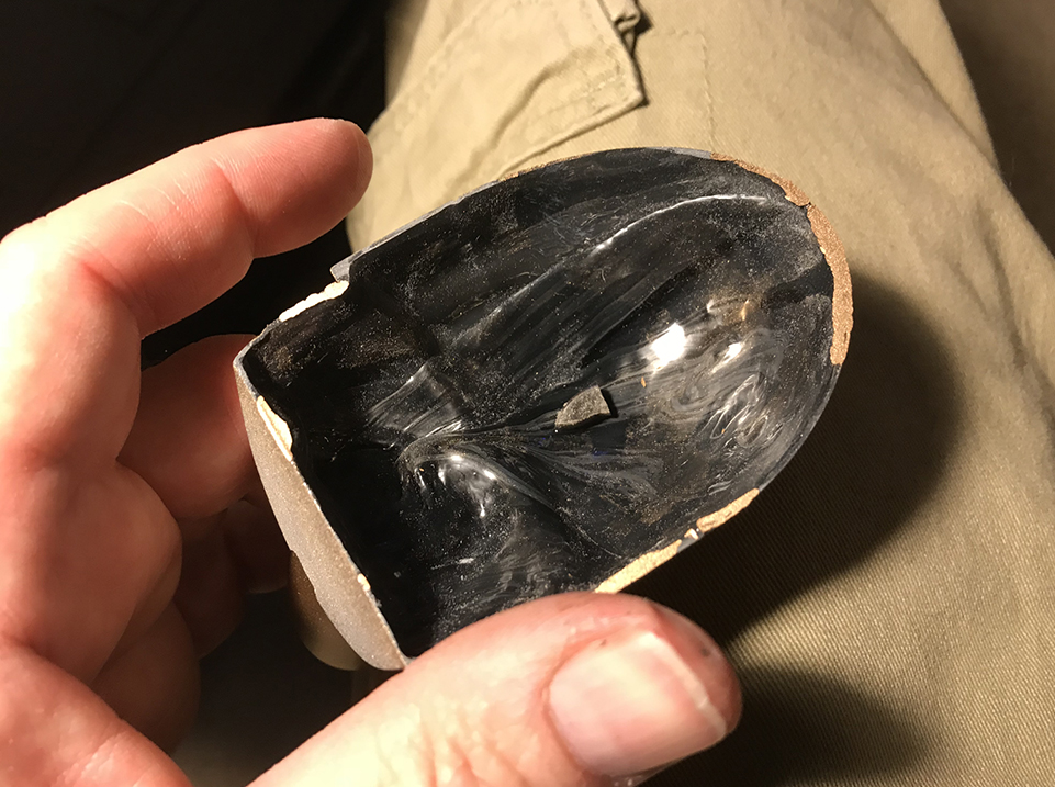  To hold the bowl in place without gluing, I inserted a chunk of broken magnet inside the belly. 