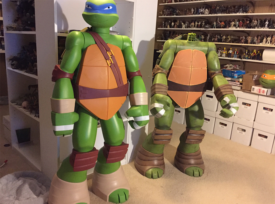  A year later, Jakks Pacific came out with Michelangelo's brother, Leonardo. As tempting as it was to work on him as well, I had to finish Mikey first. 