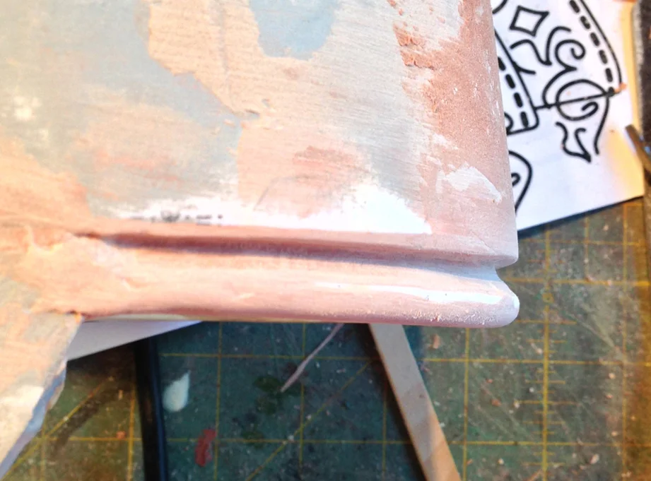 I used more Bondo to refine the back edge.
