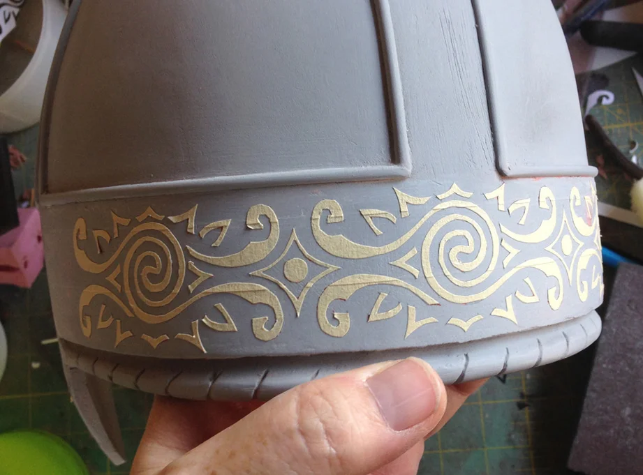 The design went all the way around the helmet. that's a lot of cutting!