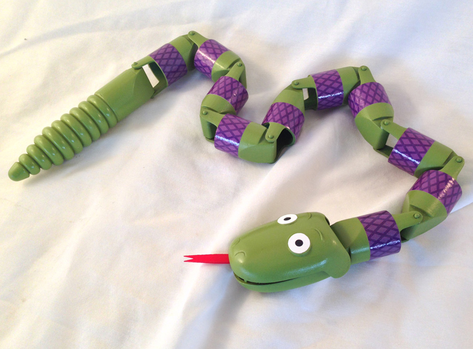  Here is the completed Snake, ready for Andy’s room! 