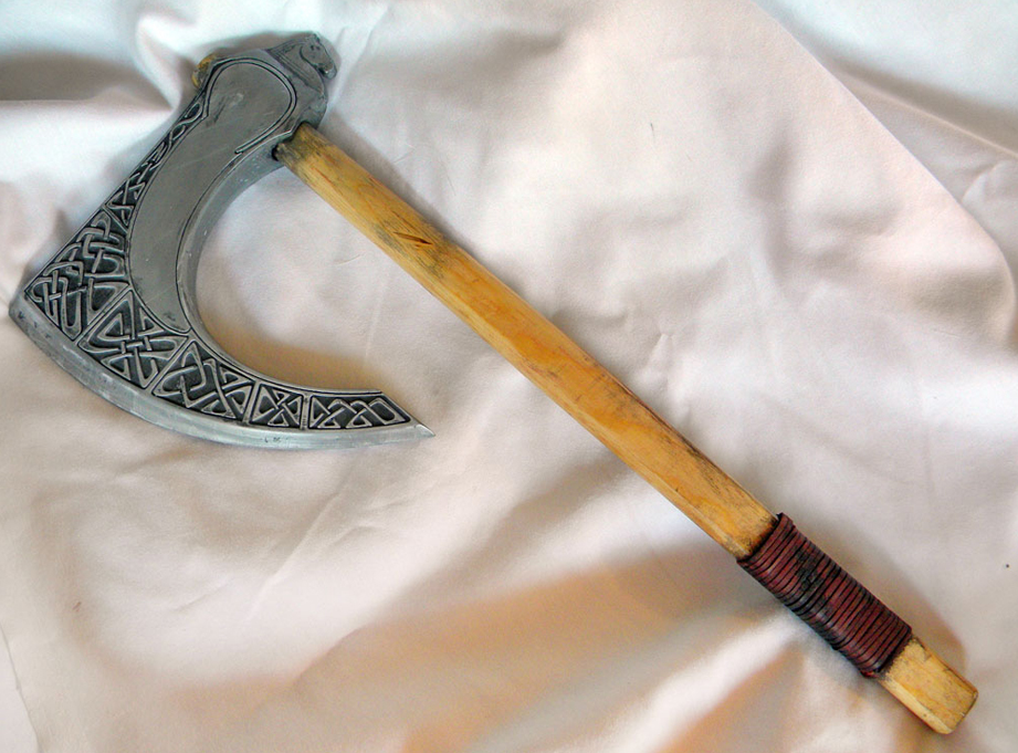  The completed axe! 