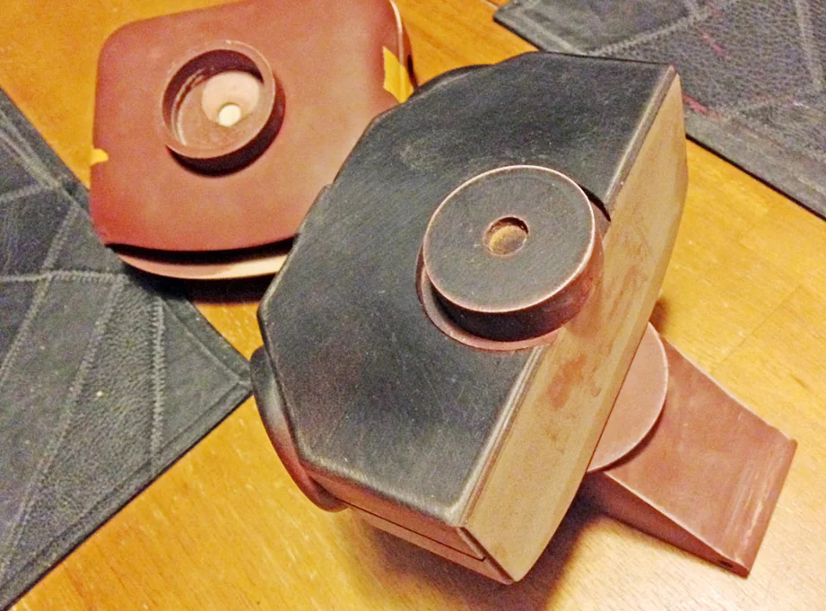I made an inner sleeve on top of the torso that the neck tube would fit over. The connecting lamp nipple passes thought the center.