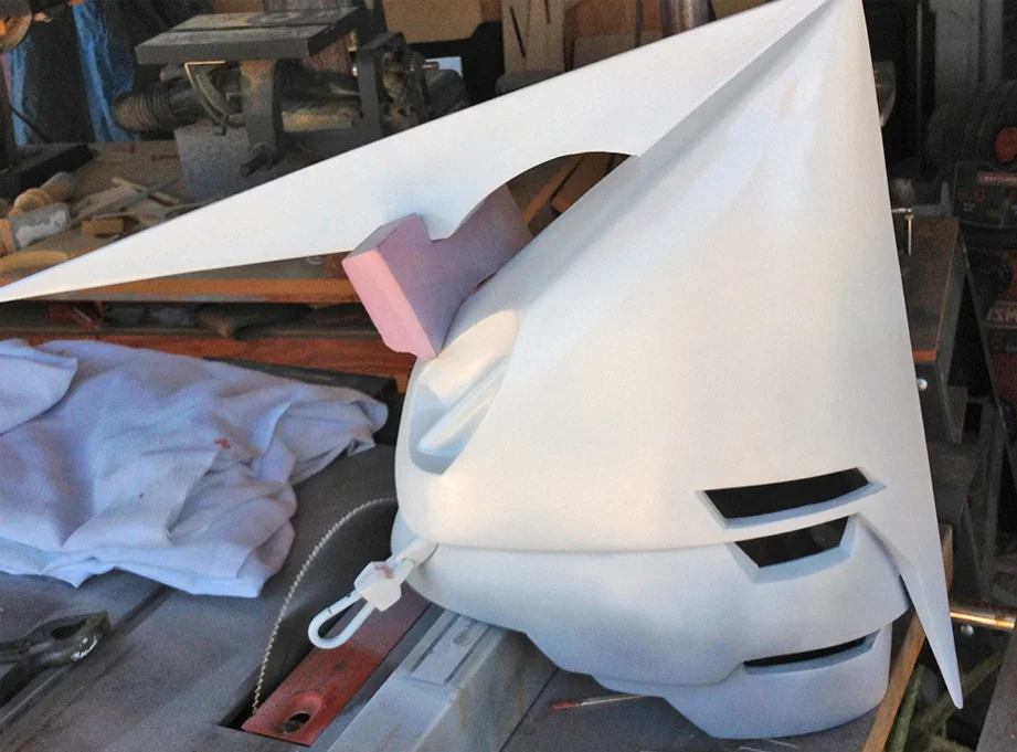 With the head spike attached, I gave the helmet a coat of white paint.