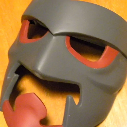 gundam_mask_thumb.jpg