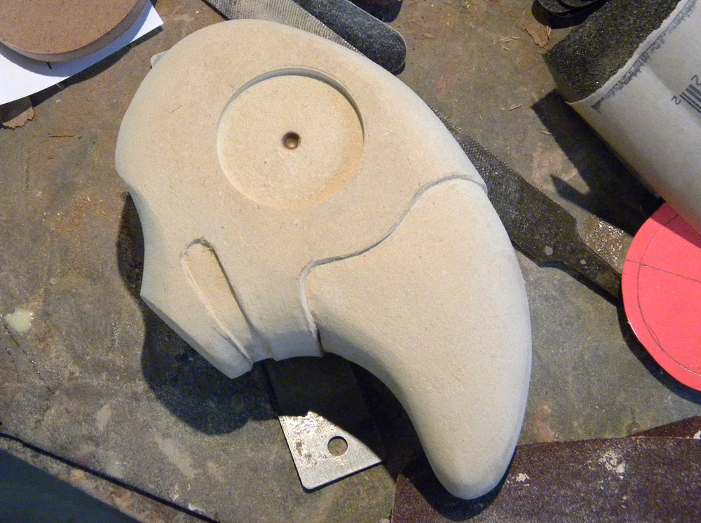  The bird head sculpting finished and ready for smooth sanding. 