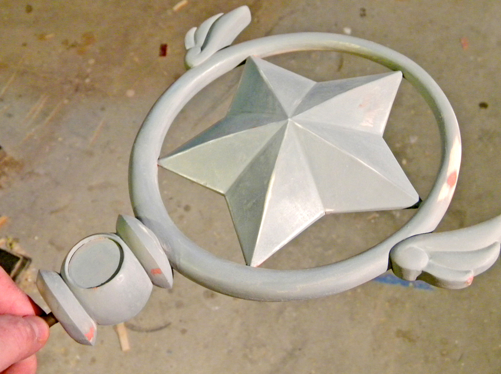 Two halves of the star head glued together, seam filled and ready for painting.