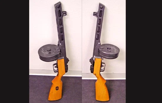 The last thing to do was to stain and shellac the stock. Here are the final photos of this exhausting project!