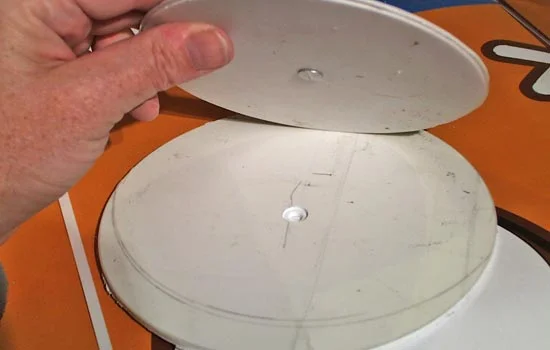 To make the eyes rotate, I cut discs from styrene and attached them in the center with a screw post. They would eventually be glued into a styrene base attached to the head.