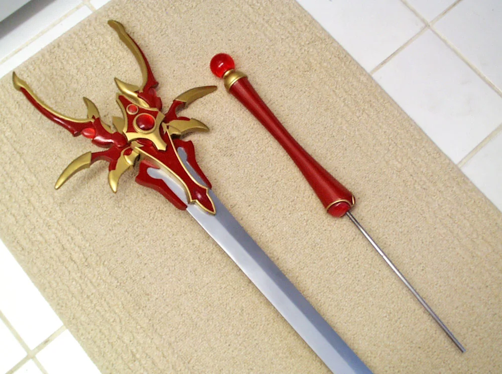 The handle comes off for easier shipping. It will later be glued in place