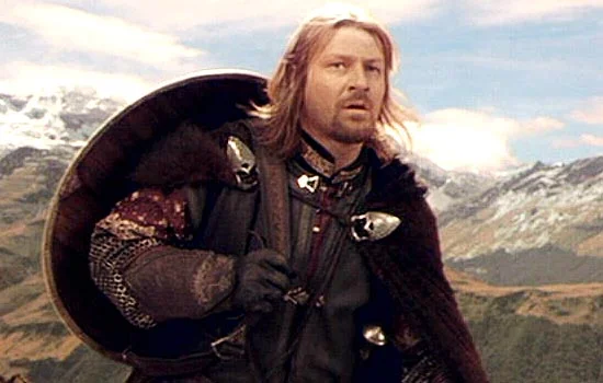 United Cutlery planned an official replica of Boromir’s shield but went out of business before it could be made. I was really looking forward to getting one so I’ll make one myself.