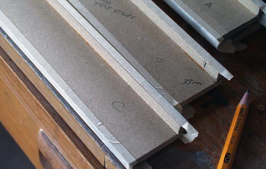 The scabbard was also made with 1/4″ MDF.