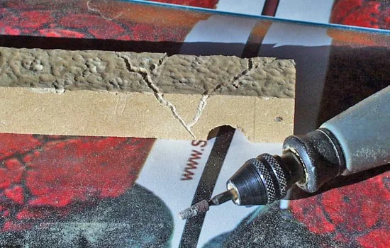 Then I used a fine grinding stone bit to add cracks.